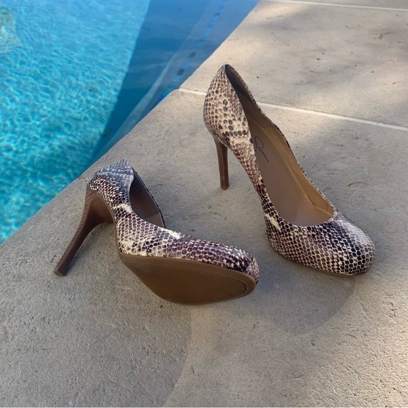 Jessica Simpson Calie Rounded Toe, high heeled pumps in faux reptile skins, 10 - Picture 5 of 11
